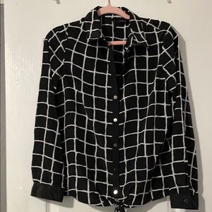 New Directions Black and White Grid Blouse